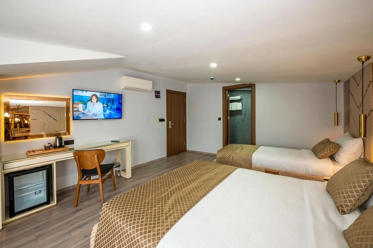Luxury Airport Hotel By Zazzoni-Istanbul Airport Arnavutkoy Türkei