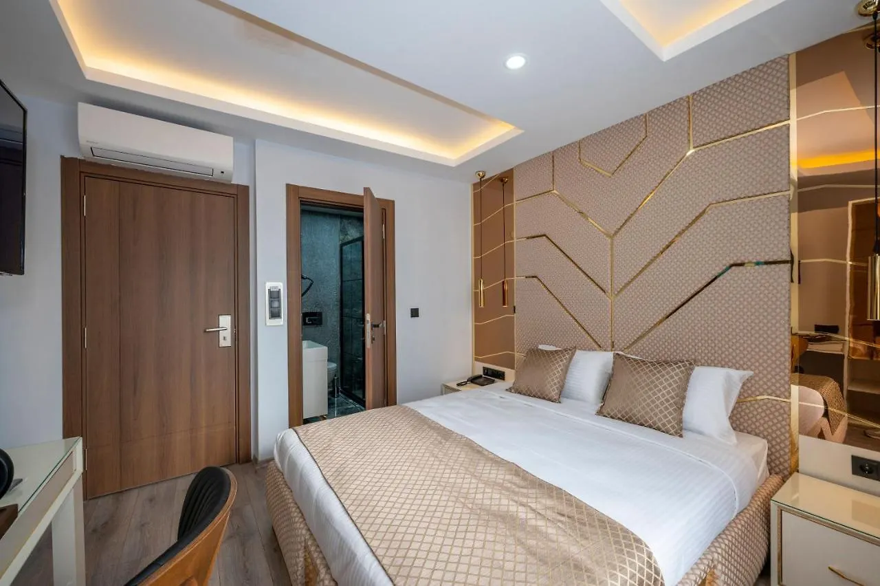 Luxury Airport Hotel By Zazzoni-Istanbul Airport Arnavutkoy 3*,  Türkei
