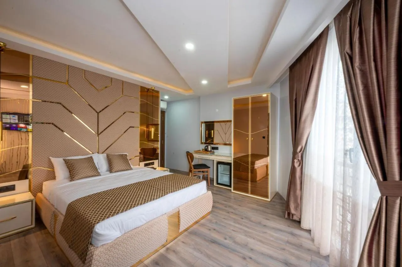 Luxury Airport Hotel By Zazzoni-Istanbul Airport Arnavutkoy 3*,